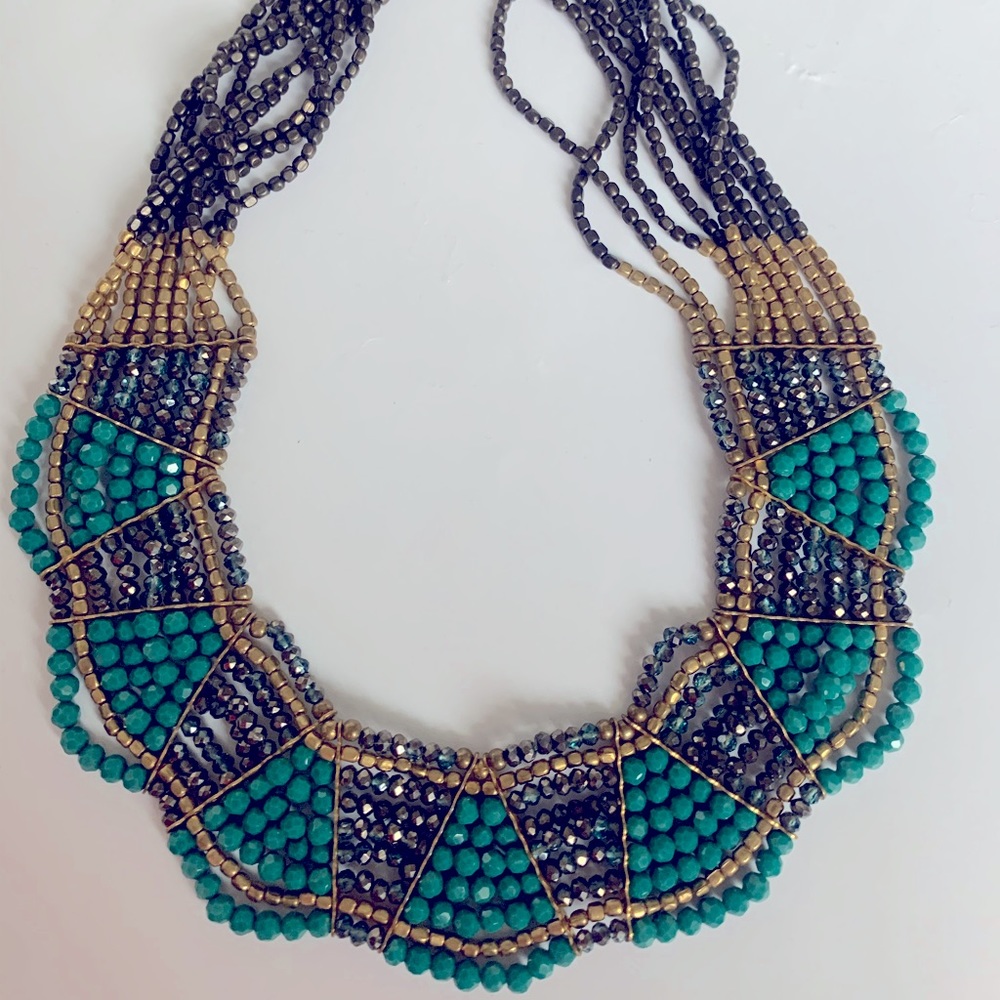 Statement necklace